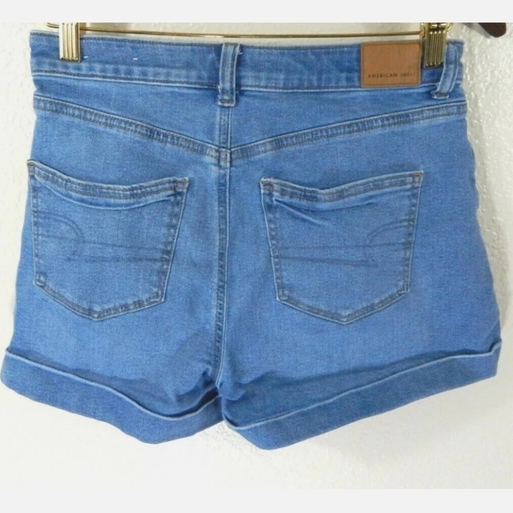 American Eagle Stretch Mom Jean Shorts - Picture 3 of 4